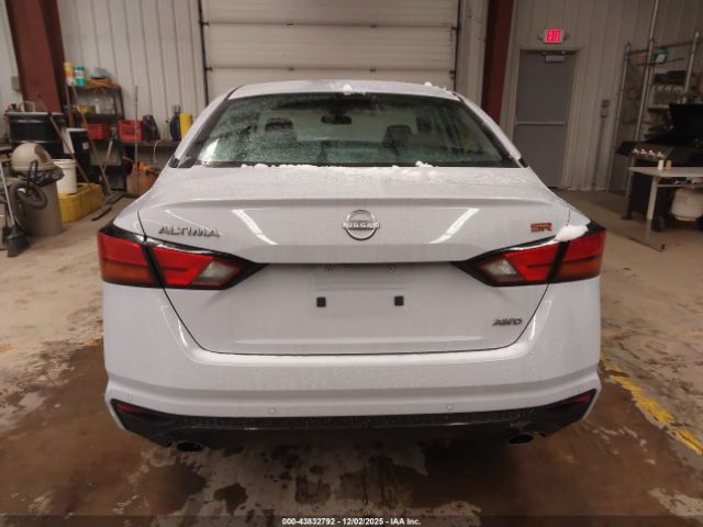 Nissan Altima Sr Intelligent Awd Image 10