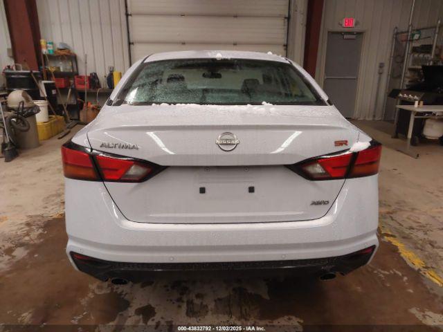 Nissan Altima Sr Intelligent Awd Image 10