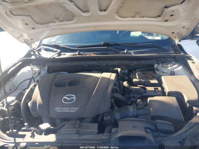 Mazda Mazda3 S Touring Image 9