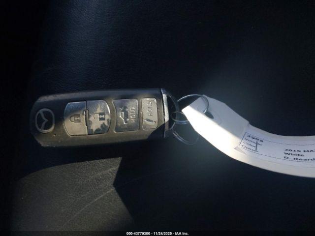 Mazda Mazda3 S Touring Image 2