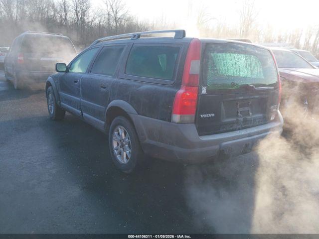 Volvo XC70 2.5t Image 3