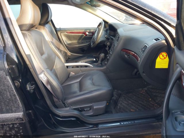 Volvo XC70 2.5t Image 9