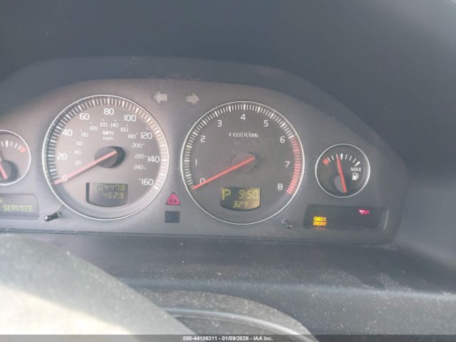 Volvo XC70 2.5t Image 5