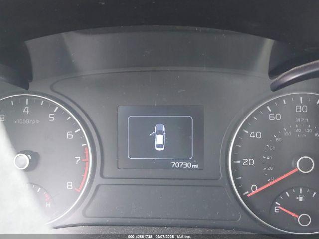 Kia Optima Lx Image 5