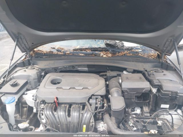 Kia Optima Lx Image 15