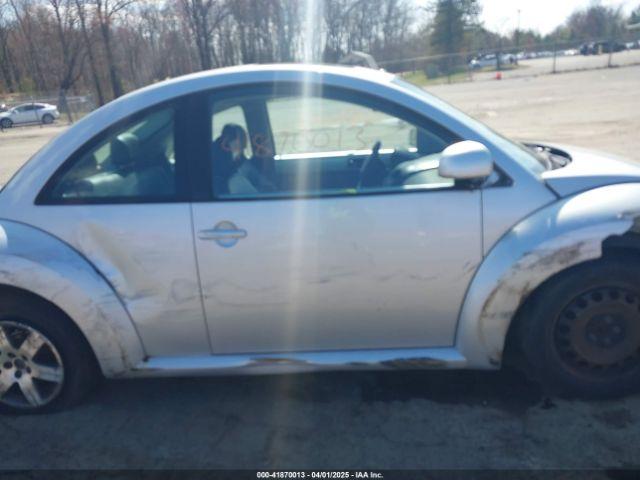 Volkswagen Beetle 2.5 Image 6