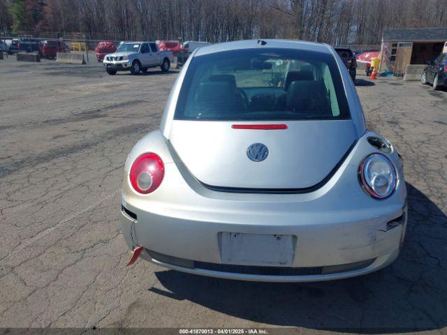 Volkswagen Beetle 2.5 Image 8