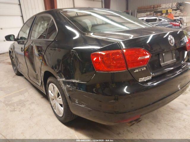 Volkswagen Jetta 2.0l S Image 14