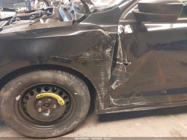 Volkswagen Jetta 2.0l S Image 2