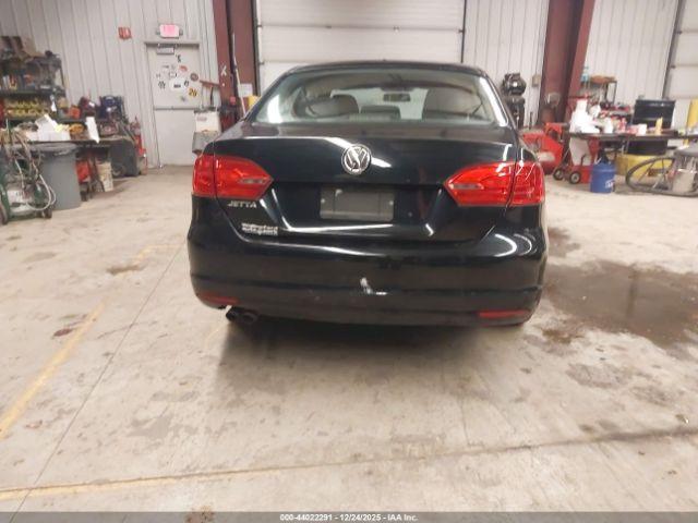 Volkswagen Jetta 2.0l S Image 11