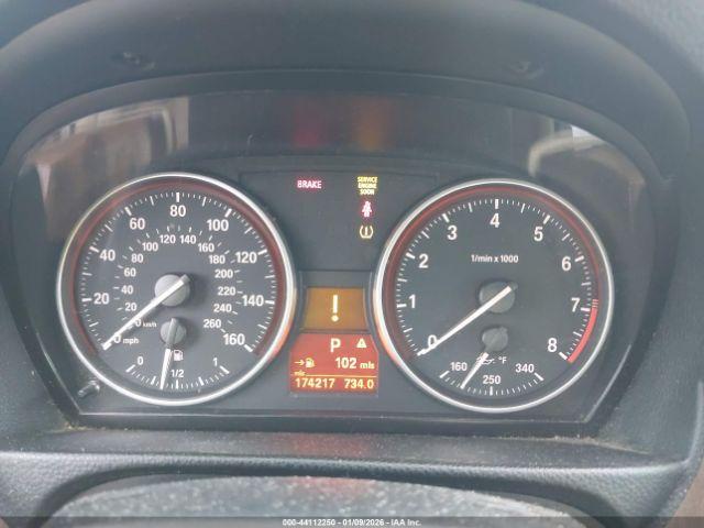 BMW 3 Series Image 8