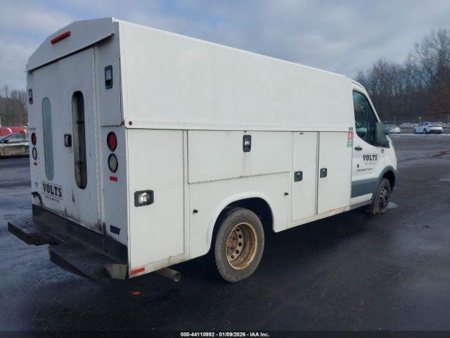 Ford Transit Image 10