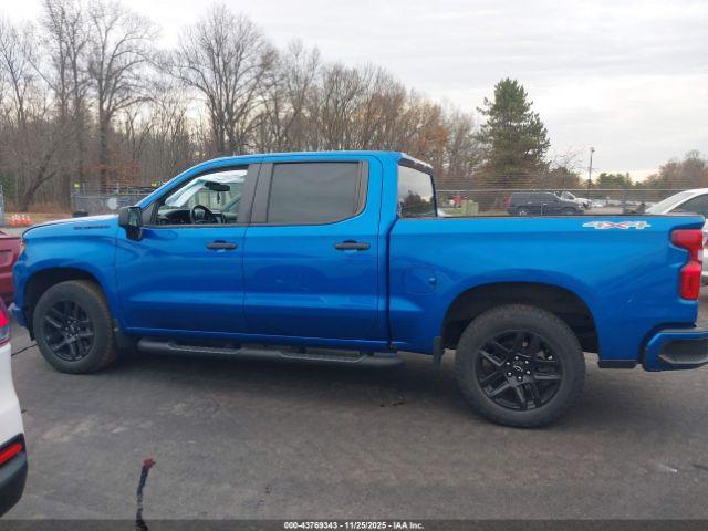 Chevrolet Silverado 1500 4wd  Short Bed Custom Image 4