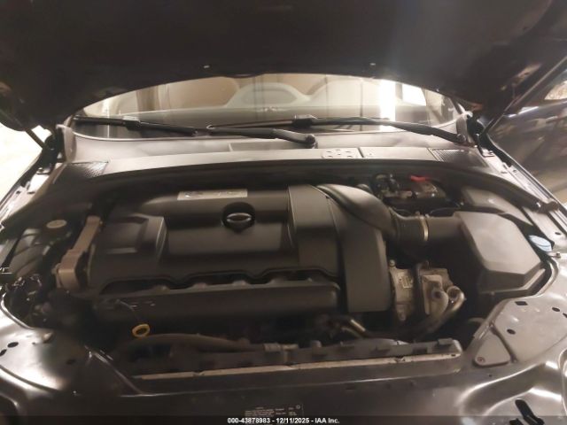 Volvo XC70 T6 Image 14