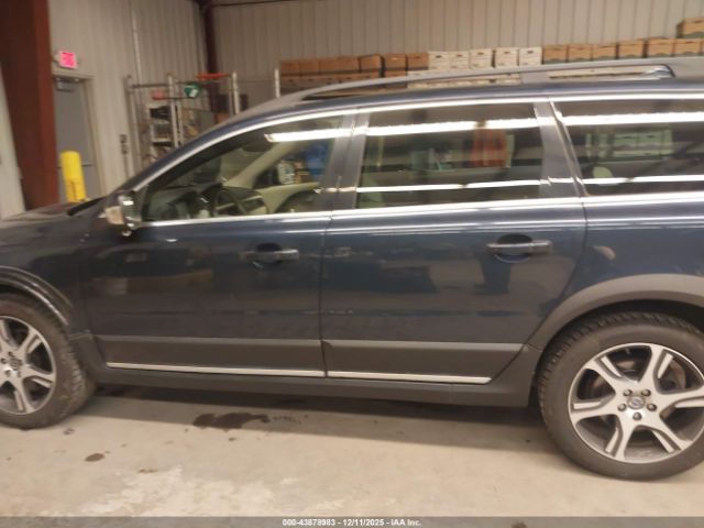 Volvo XC70 T6 Image 12