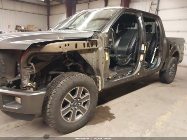 Ford F-150 Lariat Image 10