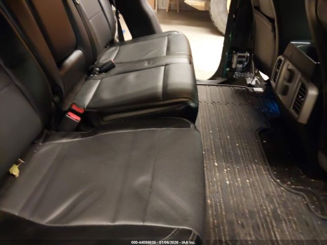 Ford F-150 Lariat Image 4