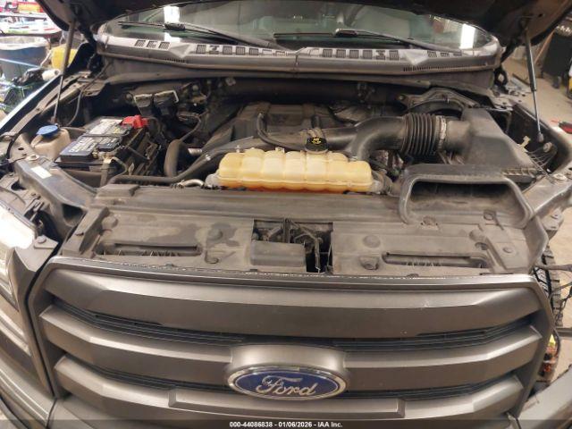 Ford F-150 Lariat Image 9