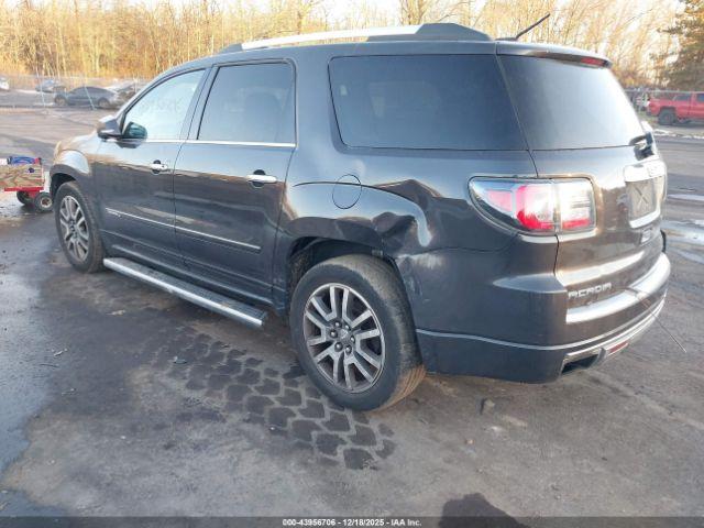 GMC Acadia Denali Image 3