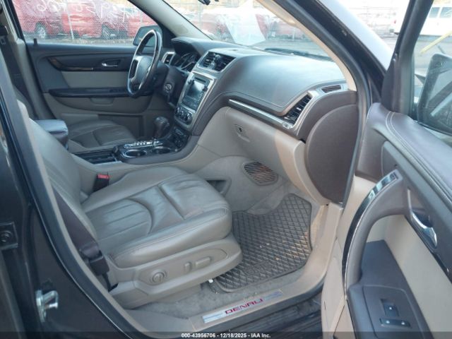 GMC Acadia Denali Image 4