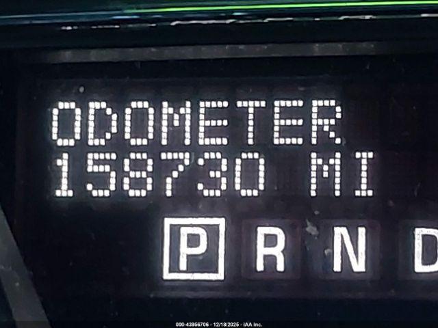 GMC Acadia Denali Image 13