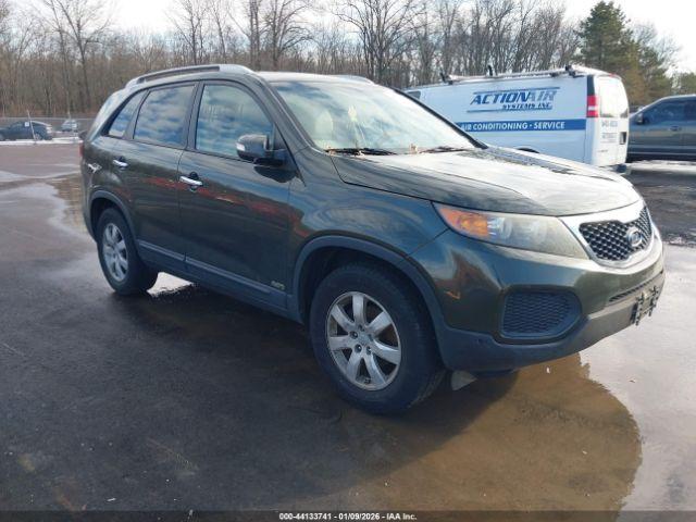  Salvage Kia Sorento
